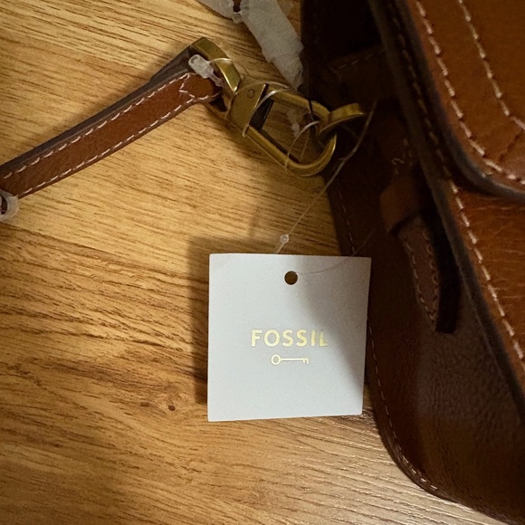 Fossil Ainsley Leather Crossbody Bag - Picture 11 of 13
